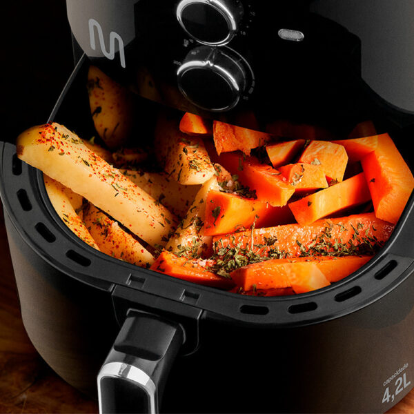 Fritadeira Elétrica Sem Óleo 4,2 Litros 1500W 127V. - Imagem 2